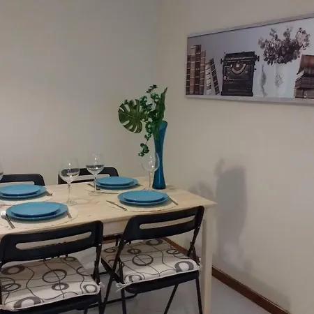 Ferias Confortaveis Em Porto Διαμέρισμα